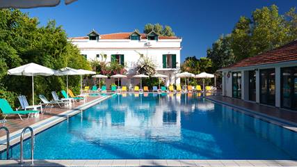 Hotel Tara Beach